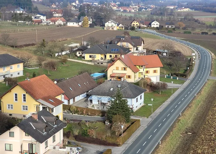 Moni דירה Geiseldorf